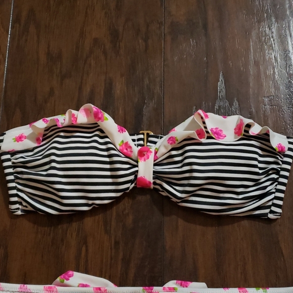 Victoria Secret 2Piece Bikini - Picture 2 of 8
